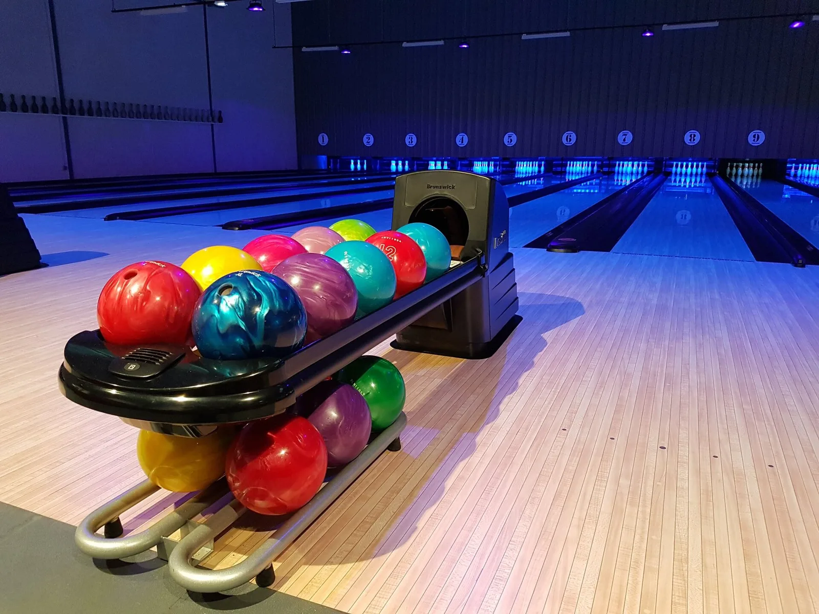 A THRIVING HUB FOR FANTASY BOWLING FANS